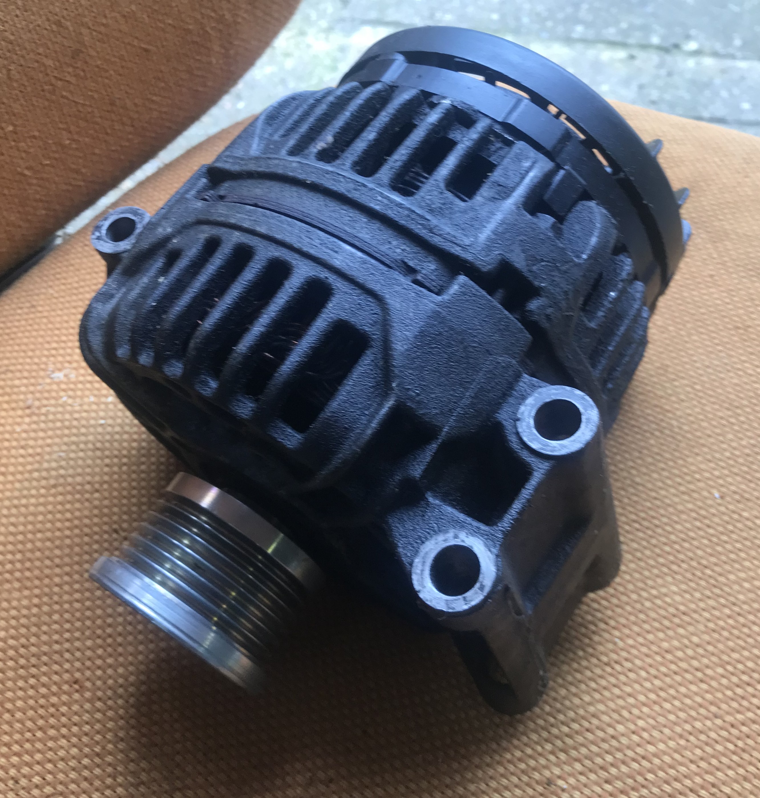 Alternateur Clio 2 - Image 1
